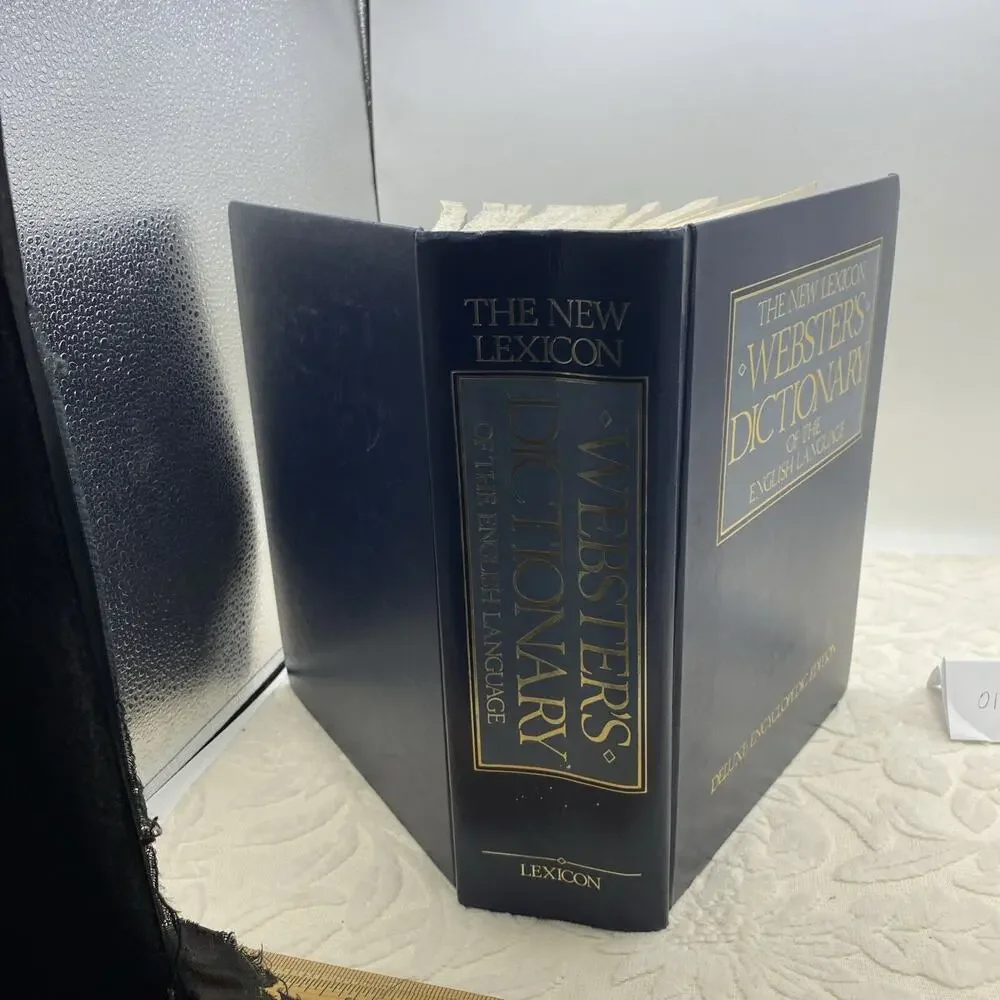 The New Lexicon Webster's Dictionary of the English Language : One Volume...